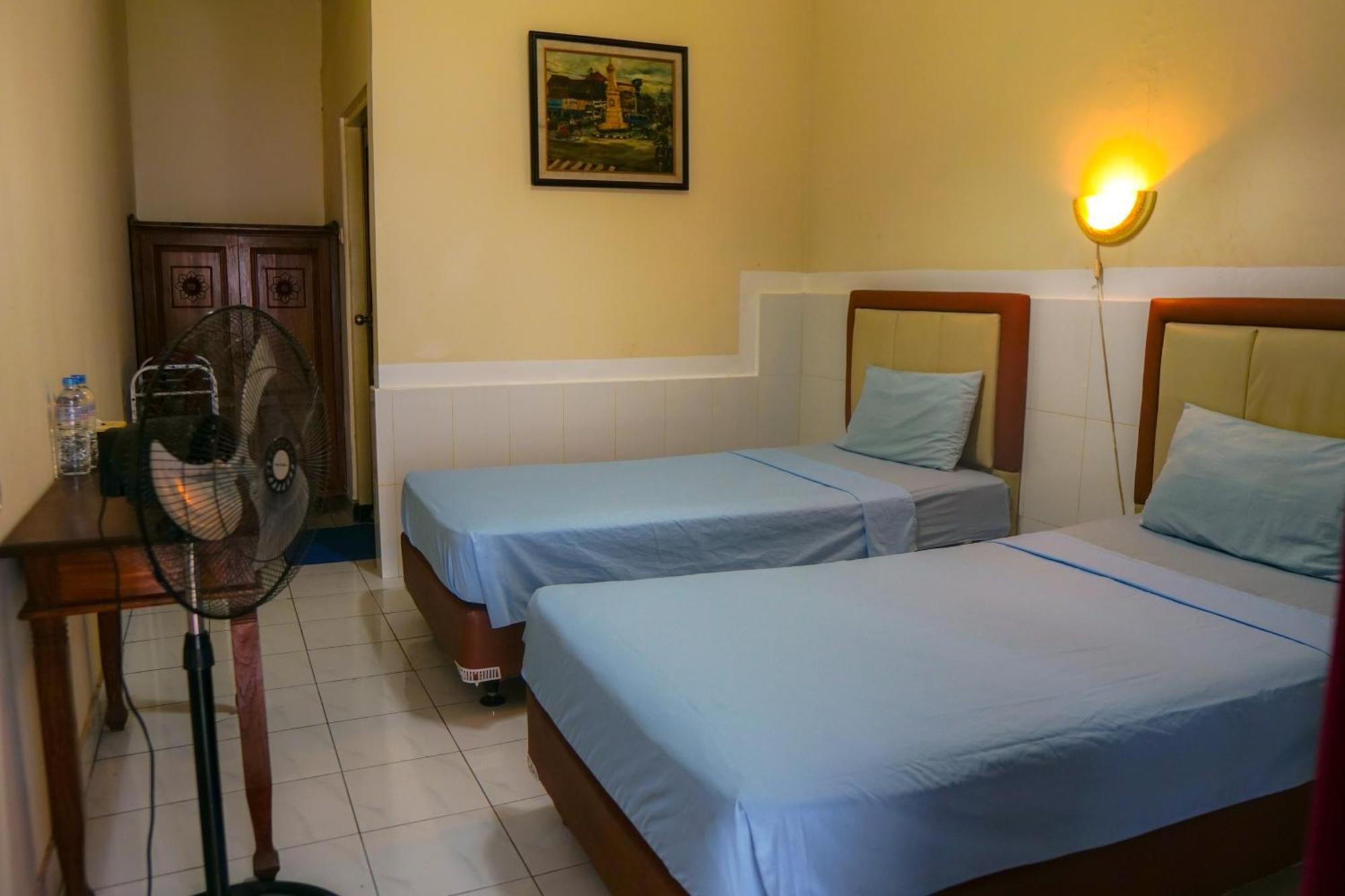 Hotel Tulips Yogyakarta Exterior foto
